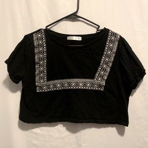 Guitii Black and White Crop Top Size S